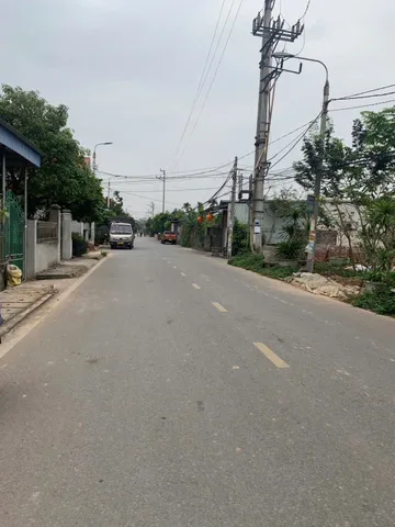 206m đất Chính Mỹ . L/h :076.231.9990 e Thúy 
trục trải nhựa kinh doanh buôn bán thoải mái gần chợ, trường, các cấp 

Dân cư đông đúc , thân thiện

Hơn 100m là tới trường học, 5phút là tới chợ

Mặt tiền 6m

Giá chỉ : 2,x tỷ