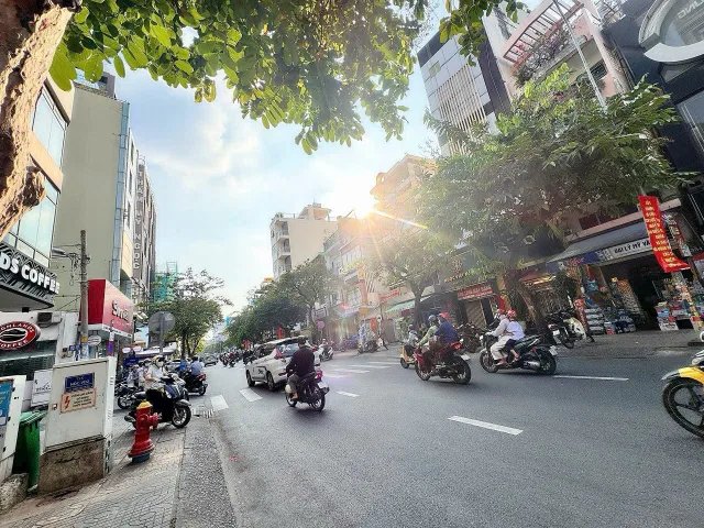 BÁN TÒA NHÀ 7 TẦNG MẶT TIỀN KINH DOANH Đ.NGUYỄN ĐÌNH CHIỂU, QUẬN 3- DOANH THU 110TR/TH- DT 100M2- CHỈ 56T- 0938.676.685 GIANG GIANG