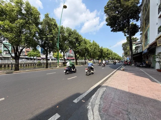 SIÊU PHẨM NGAY BỜ KÈ HOÀNG SA - 44M2 - SÁT MẶT TIỀN - 3 TẦNG ĐÚC - NHỈNH 6 TỶ