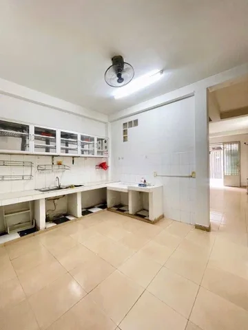 Bán nhà Nguyễn Văn Đậu - cách trục Phan Đăng Lưu 100M - trệt lầu tiện xây mới - xe hơi tận cửa
