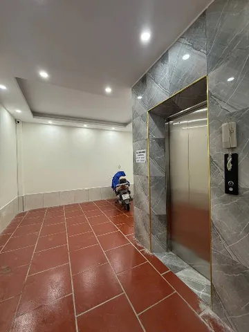 🏡KIM GIANG LÔ GÓC – DT 49m² x 6 TẦNG –GIÁ 10.5 TỶ – THANG MÁY – 9 PHÒNG KHÉP KÍN