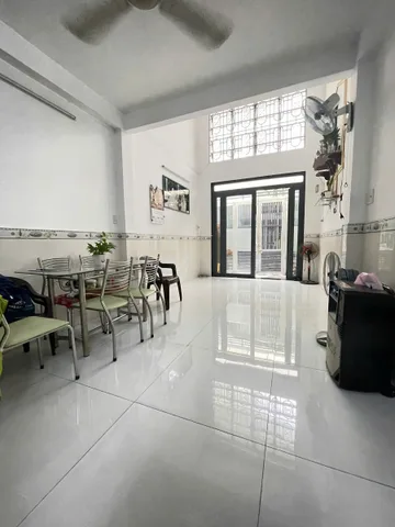 Bán Nhà Trường Chinh - Tân Bình - Hẻm Ô Tô Thông - 3 Tầng - 39M2 - Giá 7.99 Tỷ