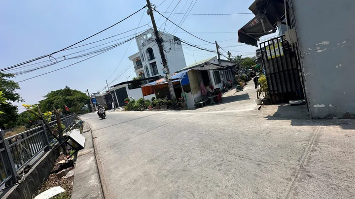 CHỈ 2 TỶ CÓ NHÀ 2 TẦNG SHR HOÀN CÔNG ĐỦ, GẦN CHỢ THẠNH XUÂN, Q.12