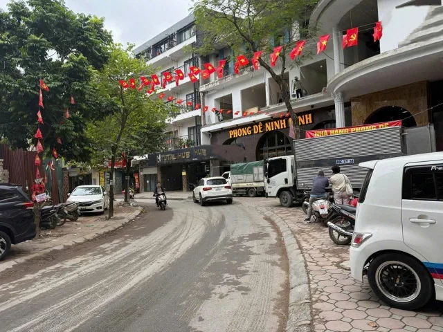 Cho Thuê Mặt Bằng KD Phố Đại Yên - Đội Cấn 311M² 4 Tầng - Kinh Doanh Nhiều Mô Hình - Giá Thuê 120tr