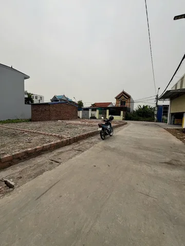 Chính chủ cần bán 2 lô liền nhau số 1 và 2 theo trích đo đã có bìa tại xã trung hà huyện thủy nguyễn (cũ) giá đầu tư : 1 tỉ 6xx
L/h:076.231.9990 em Thúy