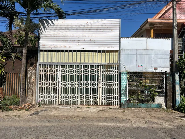 Bán nhà 183.6m² có sẵn 75m² thổ cư ngang 7.2m giá 4 tỷ tại Phường Ea tam