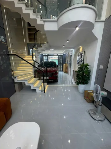 Bán nhà 5 tầng TX38 Quận 12, gần Hà Huy Giáp, DT gần 60m2, 4PN, xe hơi vào nhà, vị trí đẹp