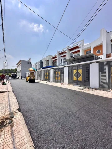 ĐƯỜNG NHỰA XONG, NƯỚC MÁY TỚI TẬN NHÀ - GẦN ĐƯỜNG ĐỒNG KHỞI