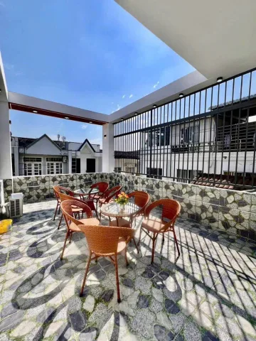 (CHỈ HƠN 5 TỶ) SỞ HỮU NGAY CĂN NHÀ TRONG HẺM TRÊN ĐƯỜNG HUỲNH TẤN PHÁT QUẬN 7