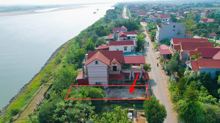 Duy nhất lô đất mặt đường nhựa, bám sông, view sông Đà siêu đẹp