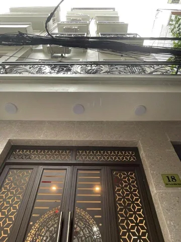 BÁN NHÀ ĐƯỜNG BÙI XƯƠNG TRẠCH. 85M2 - 6 TẦNG. THANG MÁY. 23 PHÒNG.