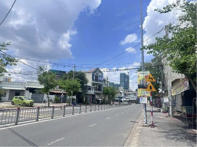 Bán đất 1023m² có sẵn 600m² thổ cư ngang 23,5m giá 39 tỷ tại Đường Hai Bà Trưng Phường Đông Hòa