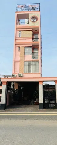 MT Võ Thị Hồi, Nhà Nghỉ 140M2, 5 Tầng, 15 P, 15WC giá rẻ 9,9 tỷ, thu nhập 100 triệu