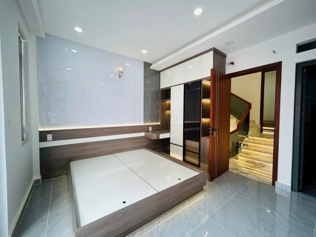 XE HƠI NGỦ 5 TẦNG TÂY LÂN -BÌNH TÂN