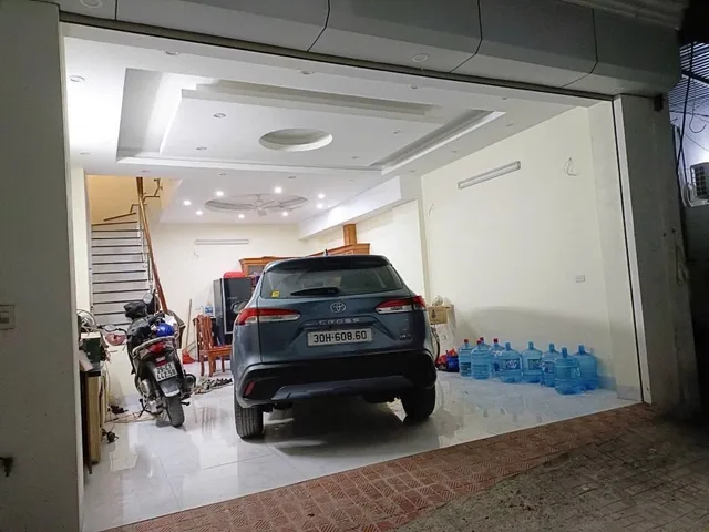 Bán nhà đẹp Đào Đình Luyện - Hàng Xóm Noble Crystal, Vinhome Reverside - 5 Tầng, 51M - Gara ô tô