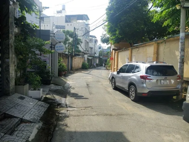 Bán nhà 98m²  4×24m² giá 12.1 tỷ Phường Tây Thạnh