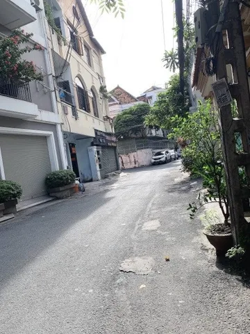 Bán nhà 163m²  11×21m²giá 26 tỷ Phường Tân Sơn Nhất
