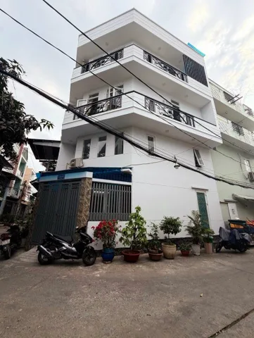 Nhà 5 tầng giáp Lê Văn Quới, 5tỉ x,nội thất sang xịn,căn góc 2mặt tiền,xe tải tới nhà, sổ hồng riêng.