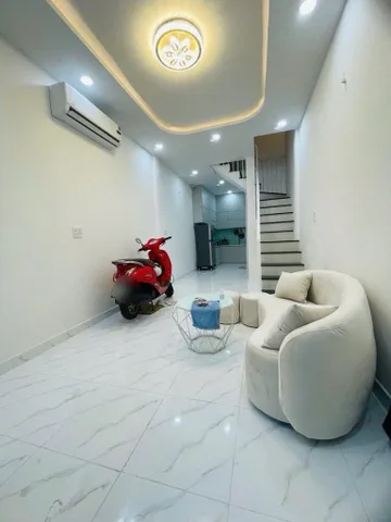 HUỲNH VĂN BÁNH- PHÚ NHUẬN, HXH, HẺM HIẾM NHÀ BÁN, 2 TẦNG, AN NINH, DÂN TRÍ