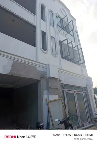 Nhà 3 tầng mới xây phố Bùi Thị Xuân. Ô tô đỗ cửa. Ngay sau trường cấp 3 Hòn Gai
