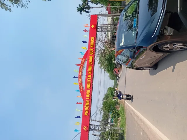 Đất ỡ đô thị ,mua CC Ngay