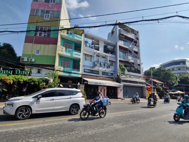Bán nhà 232m²( 5m x 47m hai mặt tiền) giá 32 tỷ Đường Chợ Lớn Phường Bình Phú