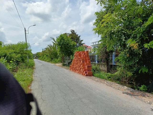 Bán lô đất 3200m giá rẻ thổ cư hưng long bình chánh