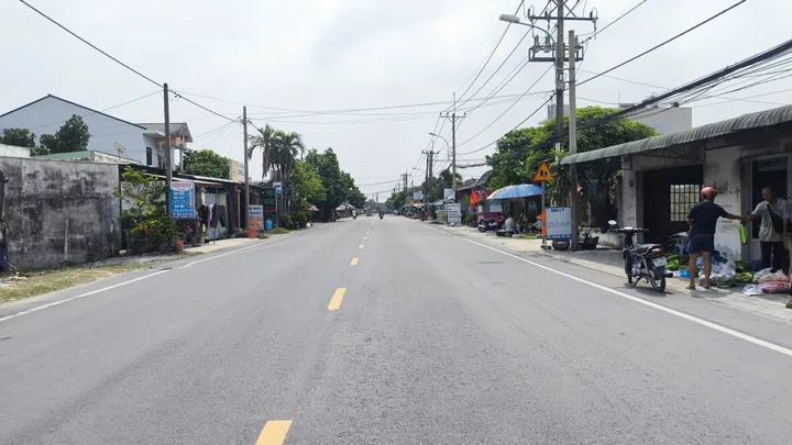 DIỆN TÍCH LỚN 1000m2 SHR MẶT TIỀN ĐƯỜNG NHỰA NẰM NGAY CẦU VƯỢT CỦ CHI
