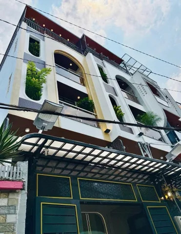 Nhà bán quang trung, 5 tầng thang máy sổ hồng riêng, hẽm xe hơi