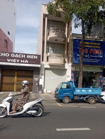 BÁN NHÀ 1 TRỆT 2 LẦU MẶT TIỀN LÊ HỒNG PHONG, KD SẦM UẤT