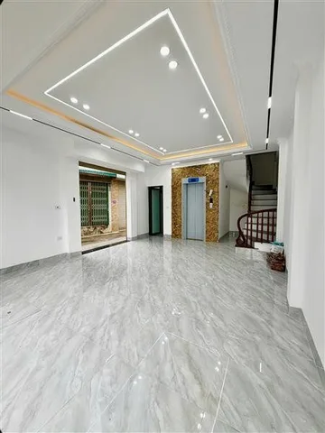 10.x tỷ | Cạnh Phố Huế vài bước chân ra mặt phố x tiện kinh doanh x an sinh đỉnh | 43m2 x 6 tầng x thang máy x xây mới chắc chắn