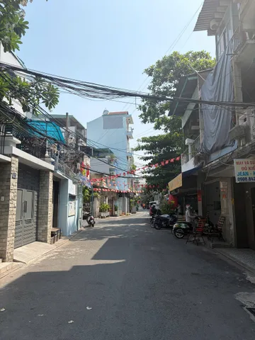 Bán nhà hẻm xe ba gác Vf3