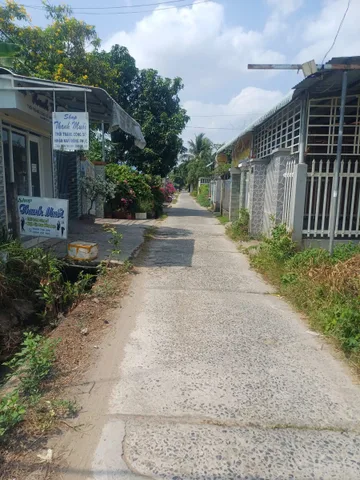 MẶT TIỀN NGUYỄN VĂN KHƯỚC. phú Tân. Bến tre - 9tr/m