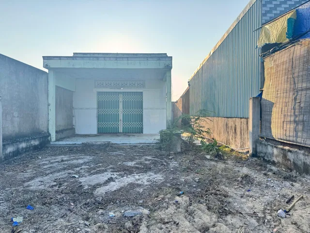 Bán nhà 1424.4m² có sẵn 120m² thổ cư ngang 6m giá 1.35 tỷ tại Xã Hòa Khánh