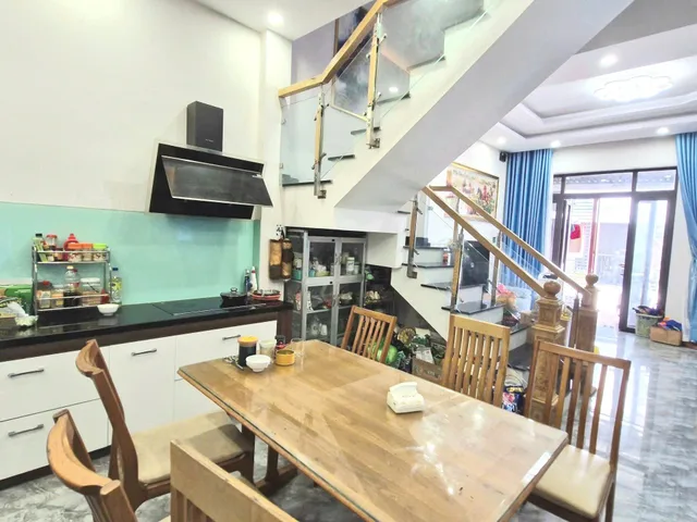 Bán nhà căn góc 2 mặt tiền Long Thạnh Mỹ Quận 9 – ngang 6.8m hiếm – 90m2 gần Vinhome Grand Park – giá 5.9 tỷ