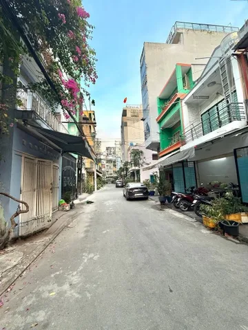HẺM XE TẢI THÔNG THIÊN PHƯỚC - LẠC LONG QUÂN, TÂN BÌNH - NHÀ 2 TẦNG - NHỈNH 10 TỶ TL
