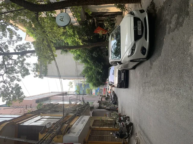 Xã Đàn . Ô tô vào nhà. 40m ra Mặt phố lớn. Lô góc 3 thoáng.. Tiện ích trường chợ cách 40-50m