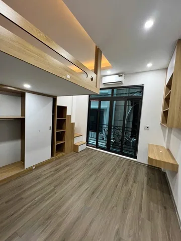 Bán Nhà Thịnh Quang. Đống Đa. 6 Tầng Thang Máy. DT 50m2. MT 5m. Giá 12.58 Tỷ.