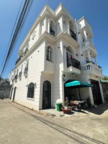 Bán nhà 61.6m² có sẵn 61m² thổ cư ngang 5m giá 4.7 tỷ tại Phường Buôn Ma Thuột