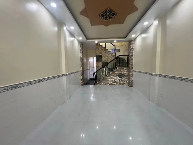 Bán nhà 3 Tầng , Hẻm ôtô Thông, DT 108m² full thổ cư ngang 4m giá 7.5 tỷ tại Phường Bình Tân
