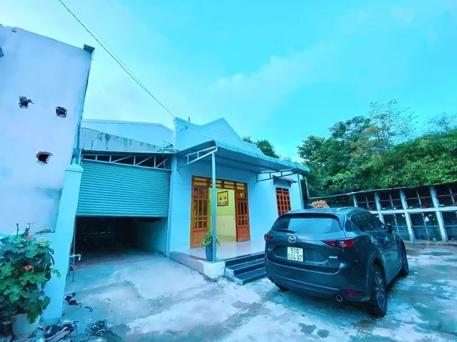 Bán nhà 142.9m² có sẵn 114m² thổ cư ngang 14m giá 4.2 tỷ tại Phường Bình Hòa
