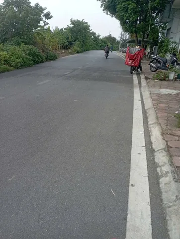 Chú nhà nhờ bán lô góc giá đẹp 140tr/ m vuông -  Ai có nhu cầu mua kinh doanh đều được