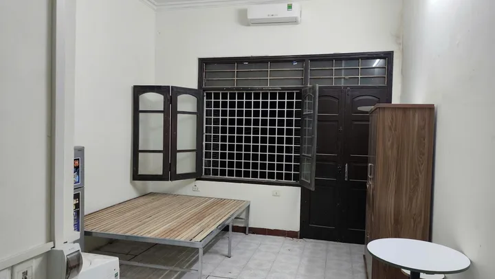 Cho Thuê Nhà Ngõ 118 Nguyễn Khánh Toàn - Cầu Giấy 100M² 4 Tầng 7 Ngủ -  Full Nội Thất - Kinh Doanh Homestay.. Ô Tô Đỗ Cửa -Giá Thuê 25tr