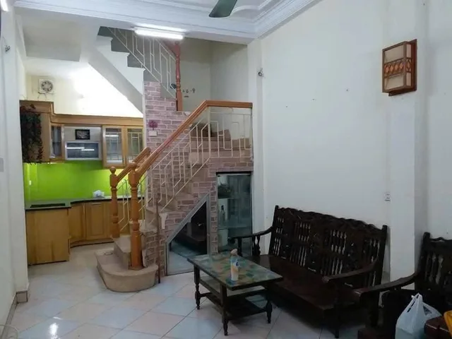 Cho Thuê Nhà Ngõ 33 Nguyễn An Ninh - Hoàng Mai 30M² 4 Tầng 3 Ngủ - Nội Thất CB - Giá Thuê 9tr