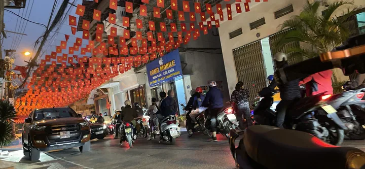 BÁN NHÀ 2,5 TẦNG MẶT ĐƯỜNG KINH DOANH – DÒNG TIỀN NGAY TRUNG TÂM TIỀN NINH VỆ - Bắc Ninh