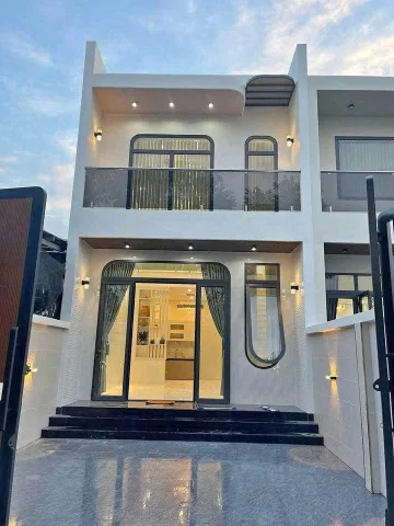 NHÀ LẦU MẶT TIỀN ĐƯỜNG LỚN KẾT NỐI CAO TỐC BIÊN HÒA - SÂN BAY LONG THÀNH