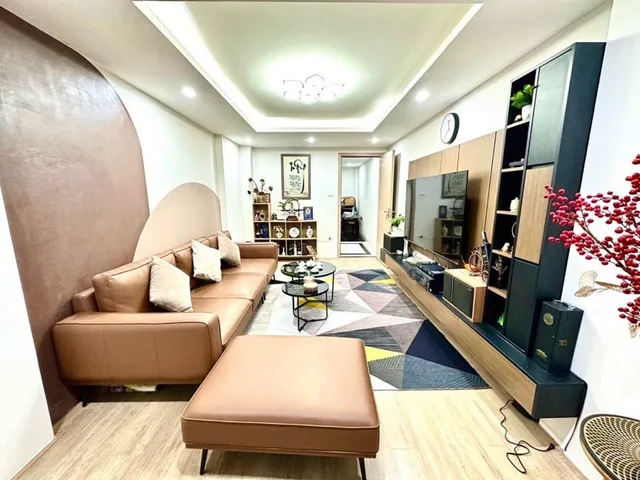 Nguyễn Lân DT 42m² x 6T - MT3.7m thang máy ô tô qua nhà đẹp - giá 15.5 tỷ