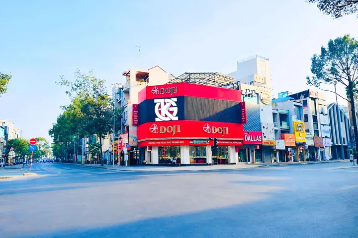 ❇️❇️ Cho Thuê Nhà GÓC 2MT: 231 Đường 3/2 + Lê Hồng Phong - Quận 10 - 12x8m, 3 tầng