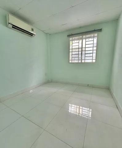 NHÀ MT NGUYỄN NGỌC LỘC, Q10 – NGANG 14M HIẾM .