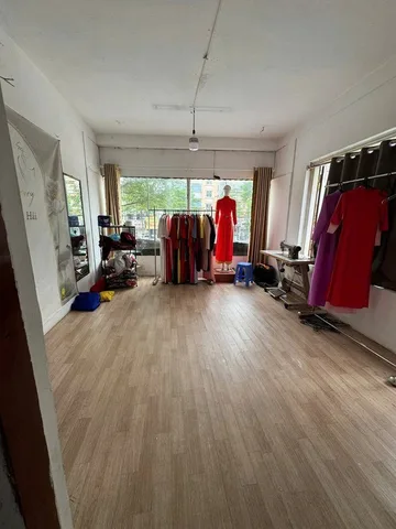 Bán Nhà Mặt Phố Tây Sơn. Đống Đa. Lô Góc. Ô Tô. Vỉa Hè. DT 70m2. MT 6m. Giá 27.3 Tỷ.